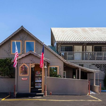 Econo Lodge Inn & Suites Heavenly Village Area South Lake Tahoe Exterior photo