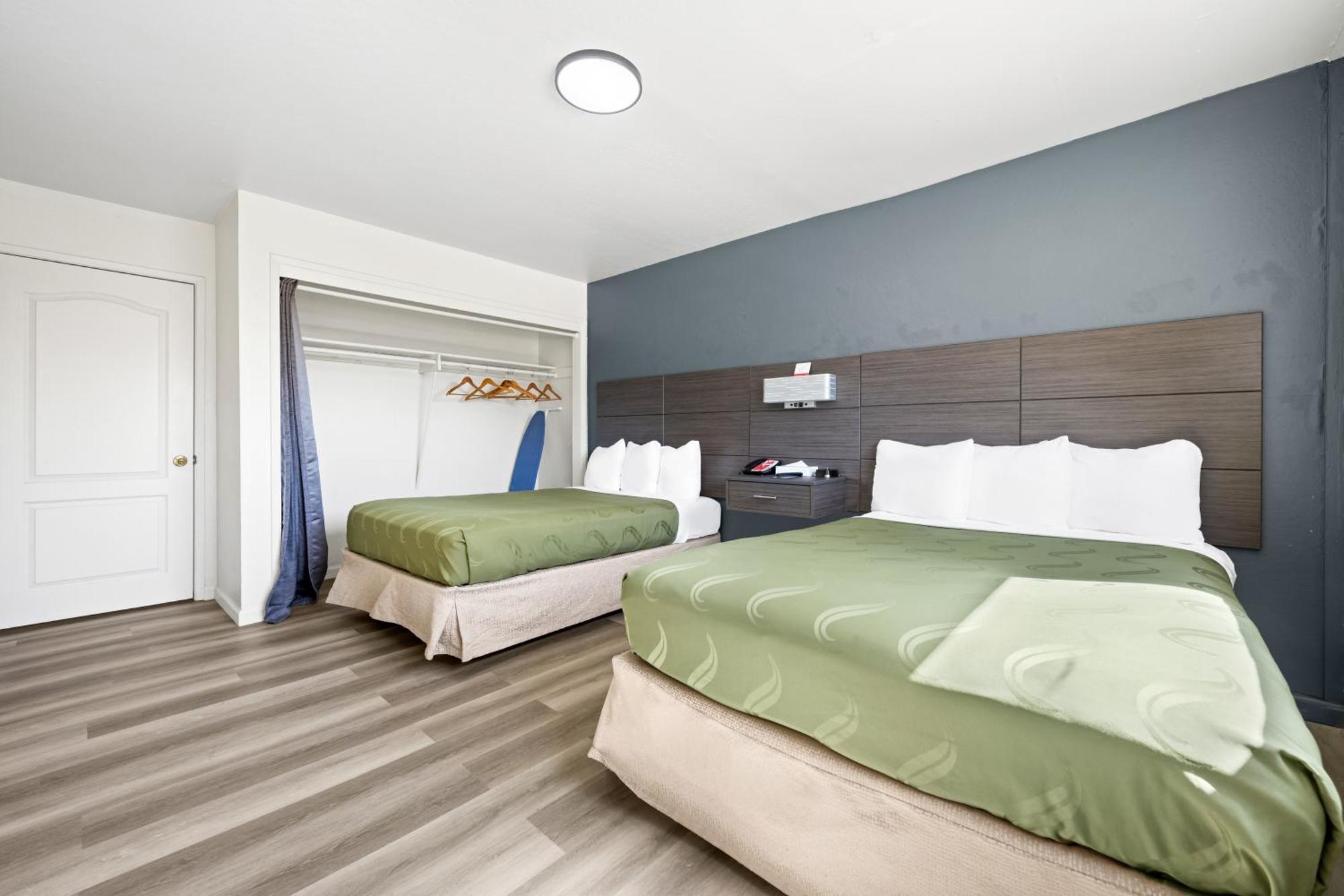 Econo Lodge Inn & Suites Heavenly Village Area South Lake Tahoe Exterior photo